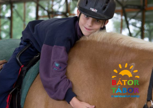 Nový terapeutický kôň pre deti s rakovinou v tábore odvahy
